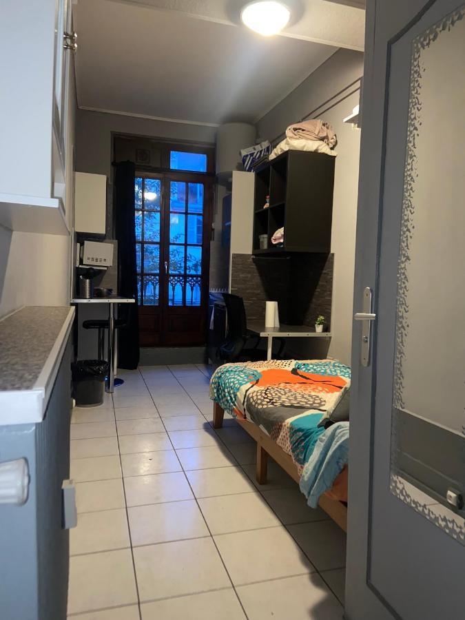Emplacement Ideal : Studio Au Coeur De Dijon Disponible En Location Appartement Buitenkant foto