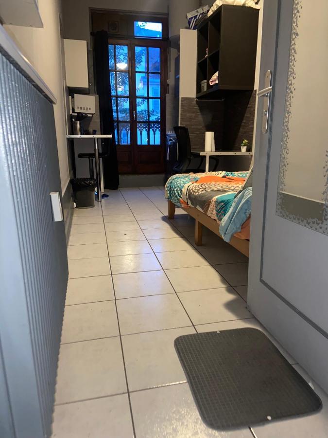Emplacement Ideal : Studio Au Coeur De Dijon Disponible En Location Appartement Buitenkant foto