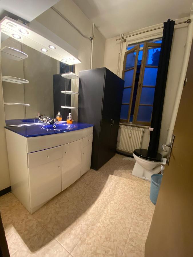 Emplacement Ideal : Studio Au Coeur De Dijon Disponible En Location Appartement Buitenkant foto