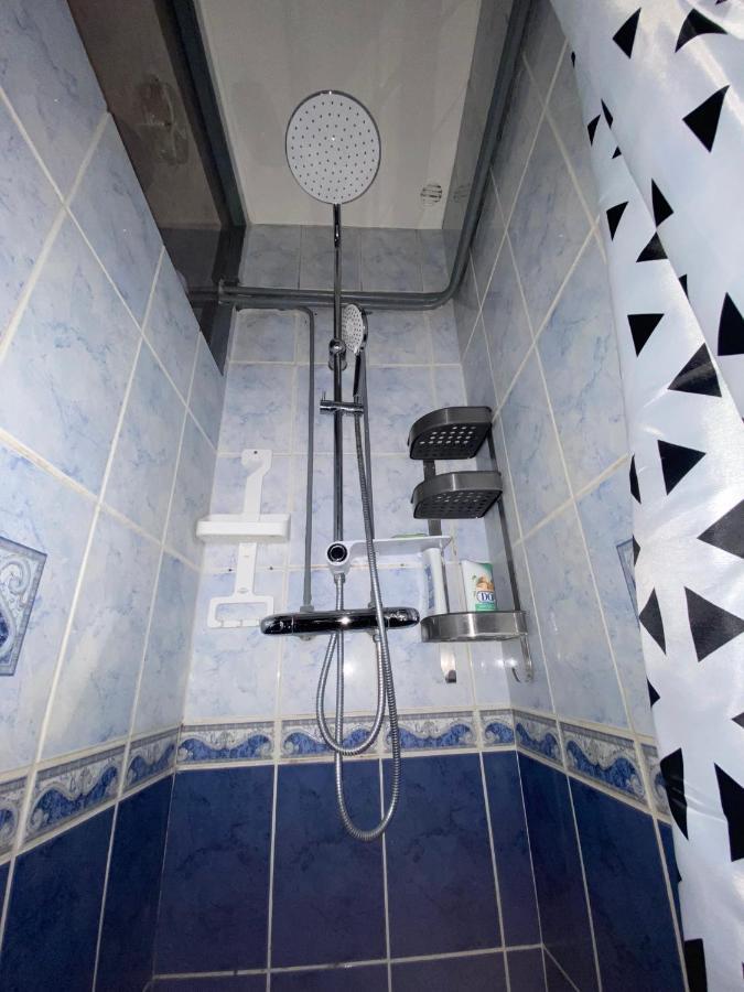 Emplacement Ideal : Studio Au Coeur De Dijon Disponible En Location Appartement Buitenkant foto